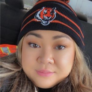 Meet your Posher, Chanhmany